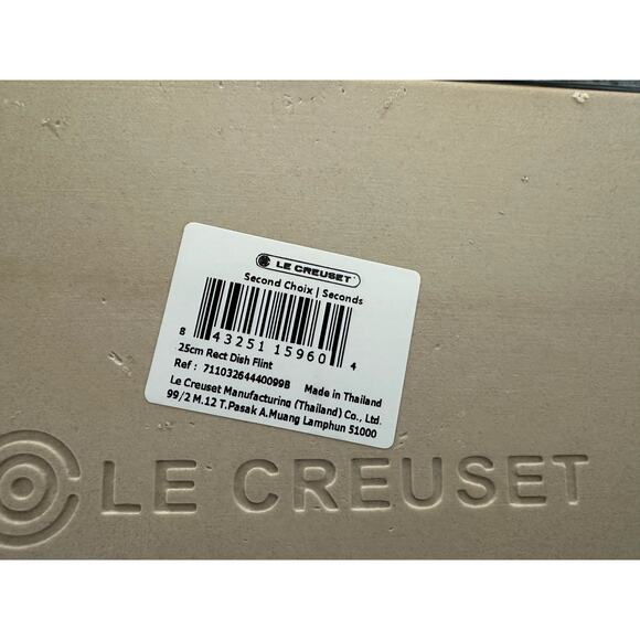 Le Creuset Classic GRADIENT FLINT Stoneware 7” x 5” Rectangular Baking Dish - Picture 3 of 6